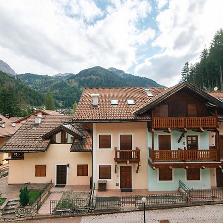 Appartamento Locazione Turistica Des Alpes-3 Canazei Esterno foto